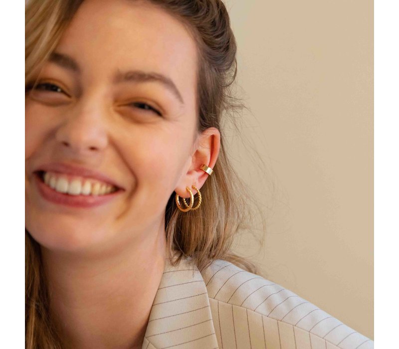 Essentials Goldplated Hoop Steker Antiek dun